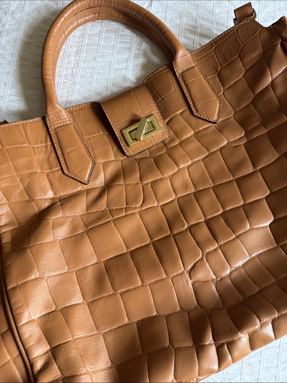 Beautiful Soft Woven LeatherTote Bag in Tan - Classic Handbag